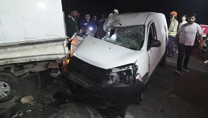 İstanbul’da Yaşanan Feci Kaza: 3 Kişi Yaralandı!