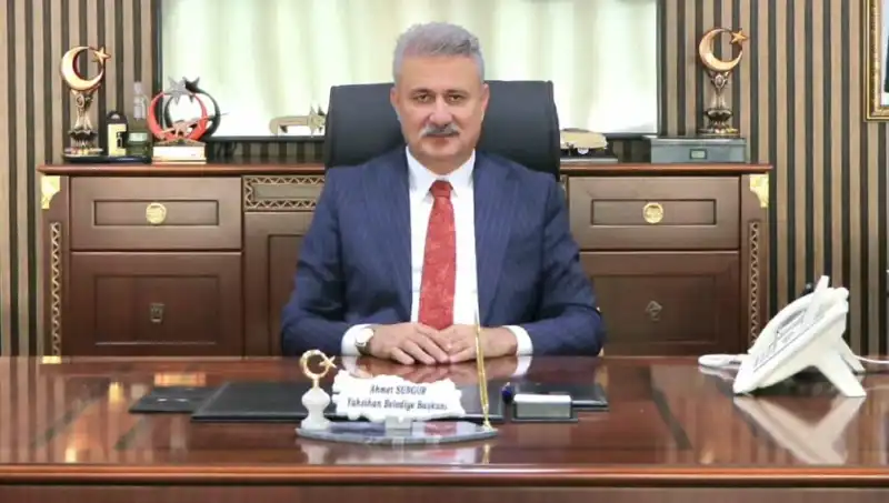 Yahşihan Belediye Başkanı Ahmet Sungur Gözaltına Alındı: AK Parti'den İlk Tepkiler