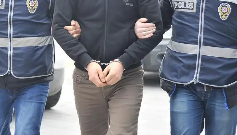 Adana'da Yasa Dışı Bahis Operasyonu: 13 Şüpheli Tutuklandı, Süreç Devam Ediyor
