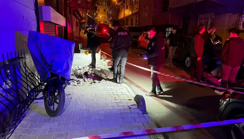 Küçükçekmece’de Plakasız Motosikletle Gerçekleşen Saldırı: Olayın Detayları ve Sonrası