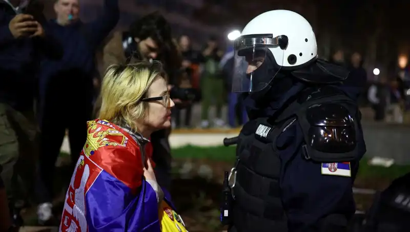 Sırbistan'da Muhalefet, Polisi Sonik Silah Kullandığı İçin AİHM'e Başvuruyor