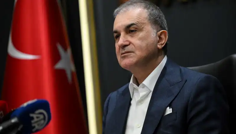 İslam Düşmanlığı Belirginleşiyor: Ömer Çelik’in Uyarıları