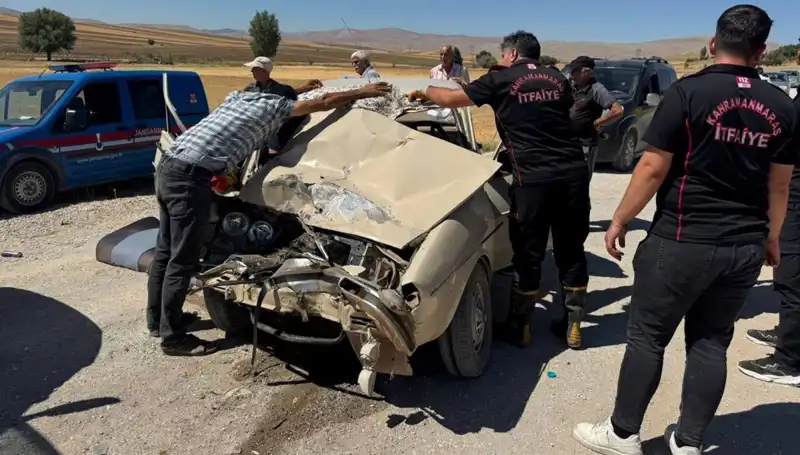 Kahramanmaraş’ta Kamyonet ve Otomobil Kaza Yaptı: Yaralılar Var!