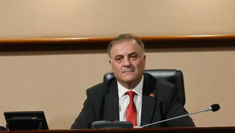 İBB Başkanvekili Nuri Aslan'ın Hayatı ve Siyasi Kariyeri