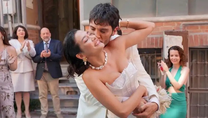 Halef Dizisi Yayın Tarihi Açıklandı: Merakla Beklenen Detaylar!