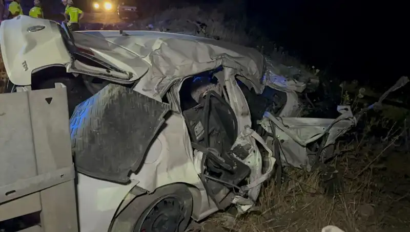 Ters Şeride Giren Otomobil Tankerle Çarpıştı: Trajik Kaza!