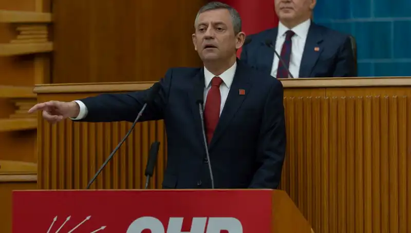 İmralı’nın Silah Bırakın Çağrısı: Özgür Özel’den Parlamento Vurgusu
