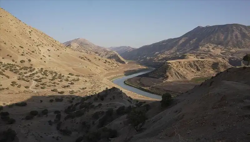 Tahran'da Su Krizi Korkutucu Boyutlara Ulaşıyor: Yüzde 20 Tüketim Azaltılmalı