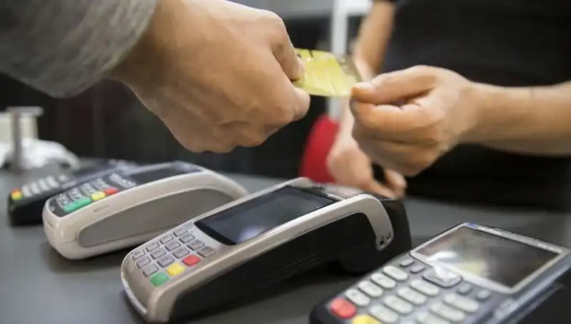 Kartlı Harcamalarda Gizli Artış: Tüketiciler Harekete Geçiyor